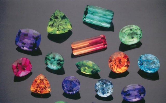Thế giới các loại đá quý hiếm nhiều màu